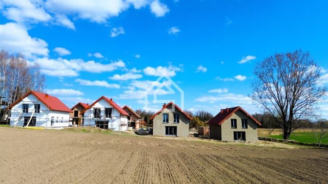 dom wolnostojący, 5 pokoi Dąbrowa. Zdjęcie 4