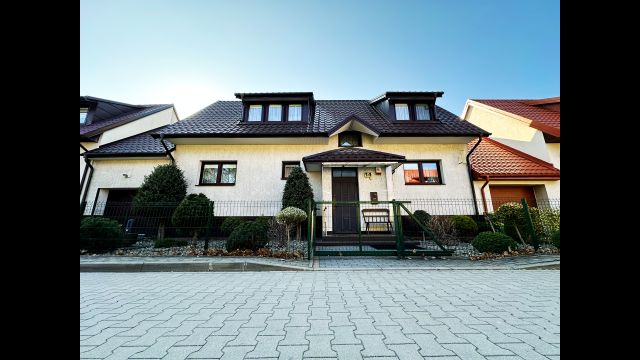 dom szeregowy, 7 pokoi Ostrołęka Centrum, ul. Platynowa. Zdjęcie 1