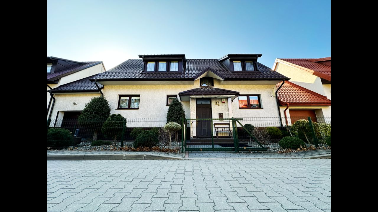 dom szeregowy, 7 pokoi Ostrołęka Centrum, ul. Platynowa