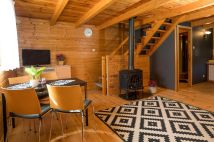 dom wolnostojący, 3 pokoje Urowo. Zdjęcie 3