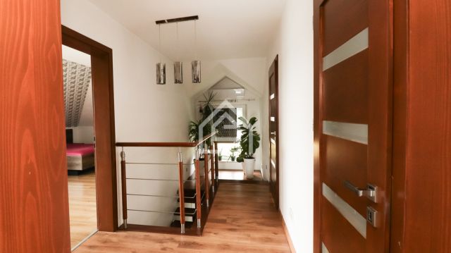 dom wolnostojący, 6 pokoi Gnojnik. Zdjęcie 31