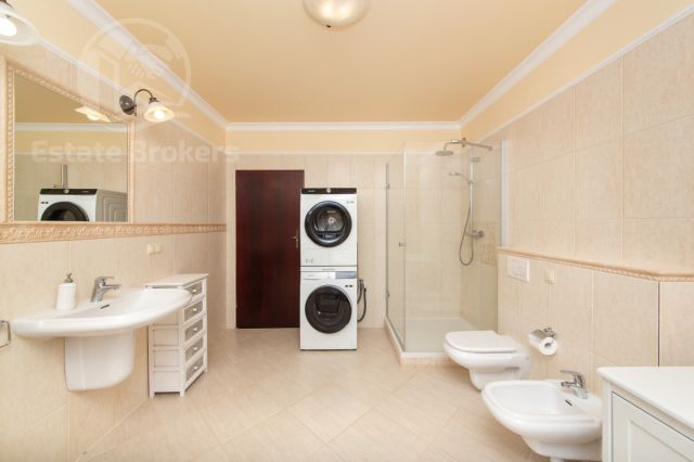 dom wolnostojący, 10 pokoi Żórawina, ul. Sportowa. Zdjęcie 4