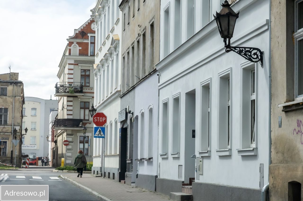 Lokal Leszno, pl. Jana Metziga. Zdjęcie 14