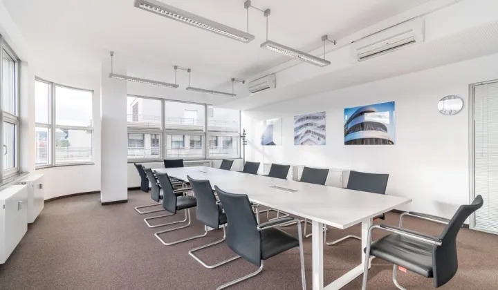 Biuro Warszawa, ul. Ludwika Idzikowskiego