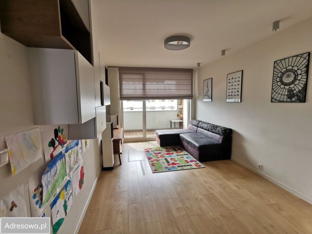 Mieszkanie 3-pokojowe Piaseczno, ul. Kazimierza Jarząbka. Zdjęcie 1