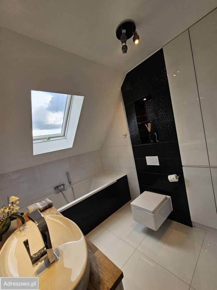 dom szeregowy, 4 pokoje Oleśnica Rataje, ul. Henryka Łasaka. Zdjęcie 10