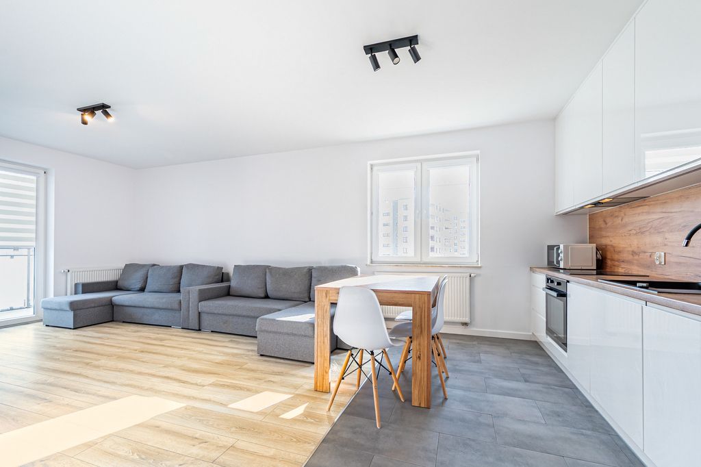 Mieszkanie 3-pokojowe Rzeszów, ul. Czudecka. Zdjęcie 2