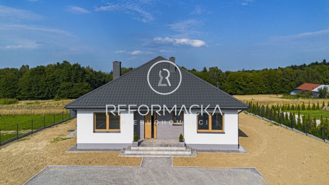 dom wolnostojący, 4 pokoje Wiśniowa. Zdjęcie 2