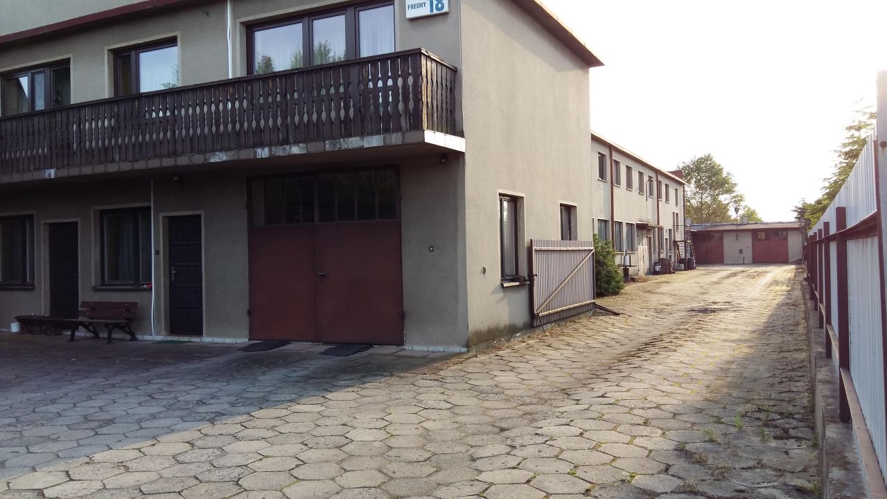 Nieruchomość komercyjna Radomsko Stobiecko Miejskie, ul. Fredry. Zdjęcie 3