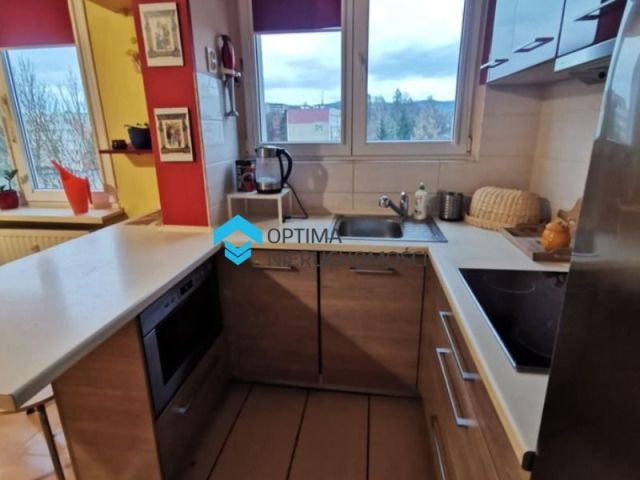 Mieszkanie 2-pokojowe Jelenia Góra Zabobrze, ul. Mieczysława Karłowicza. Zdjęcie 1