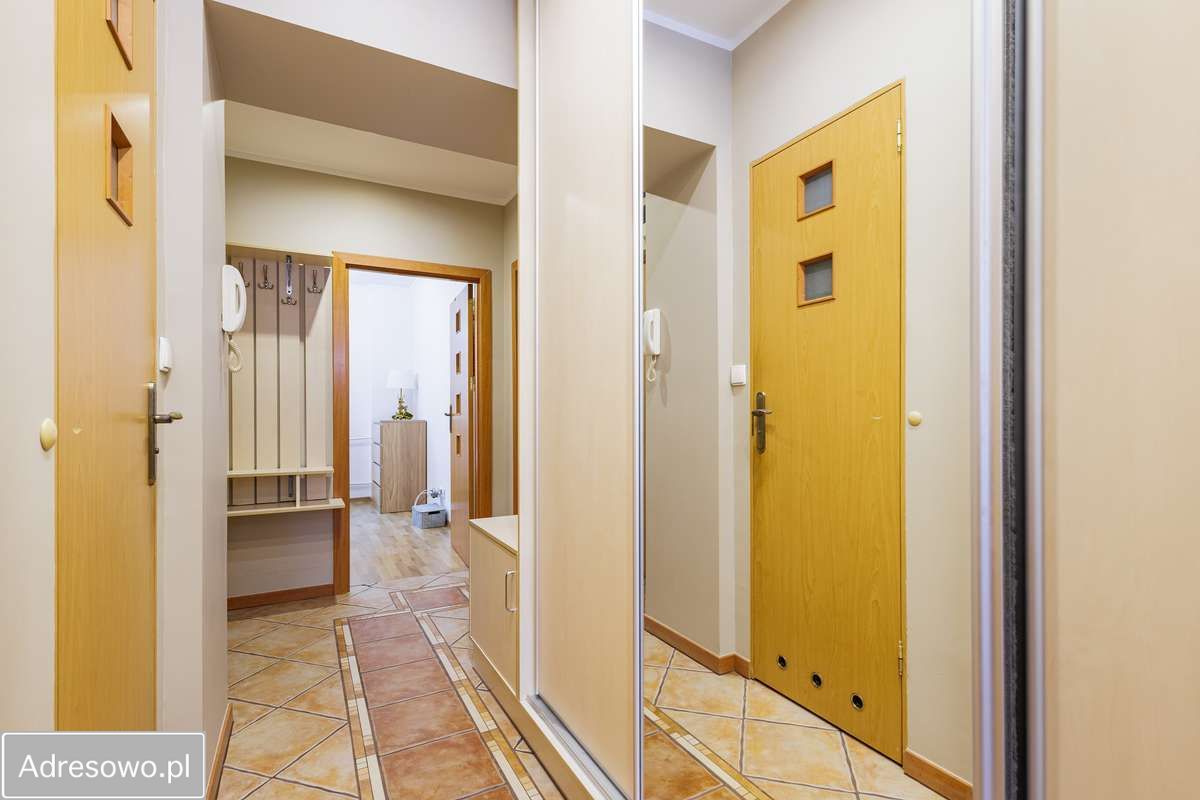 Mieszkanie 3-pokojowe Nowy Dwór Mazowiecki Centrum, ul. Modlińska. Zdjęcie 3