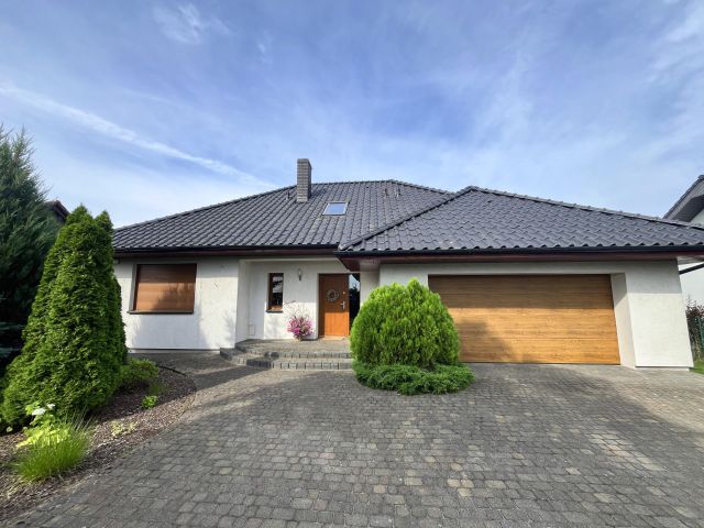 dom wolnostojący, 5 pokoi Sierosław, ul. Kasztanowa. Zdjęcie 1