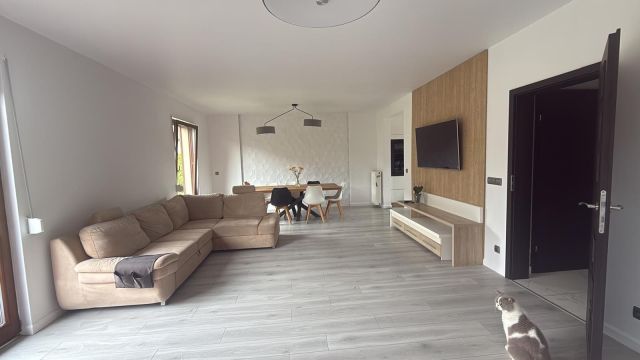 dom wolnostojący, 5 pokoi Świebodzice. Zdjęcie 1