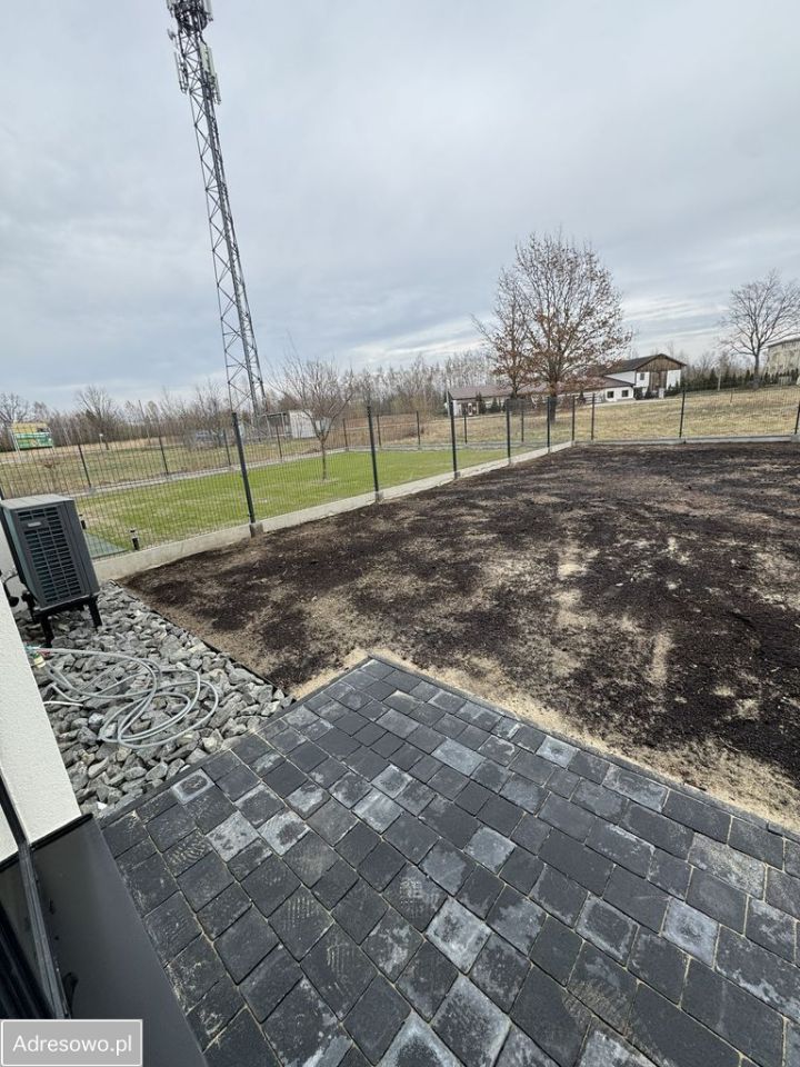 dom szeregowy, 4 pokoje Solec, ul. Fiołkowa. Zdjęcie 9