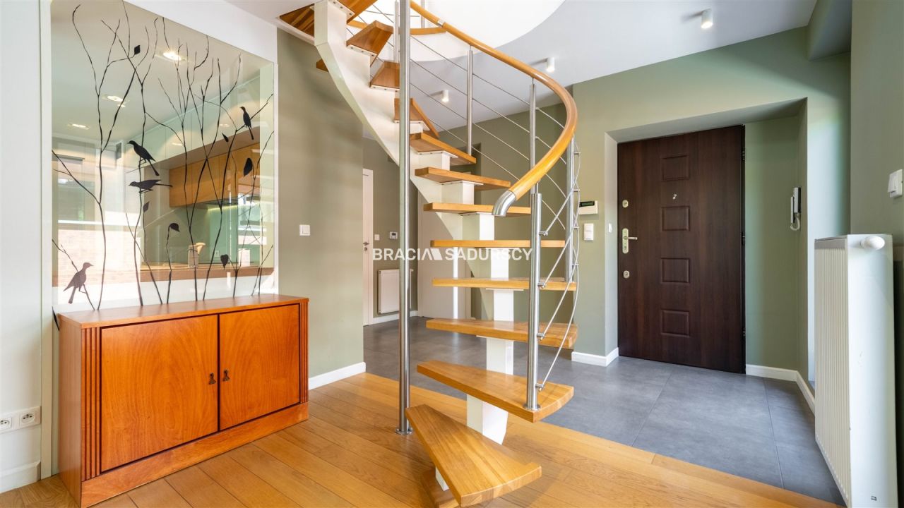 Mieszkanie 4-pokojowe Brzyczyna. Zdjęcie 18