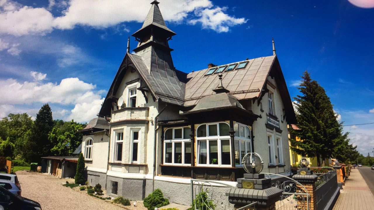 dom wolnostojący, 8 pokoi Głuchołazy Zdrój, ul. gen. Andersa. Zdjęcie 1