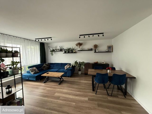 Mieszkanie 3-pokojowe Poznań Podolany, ul. Jasielska. Zdjęcie 1