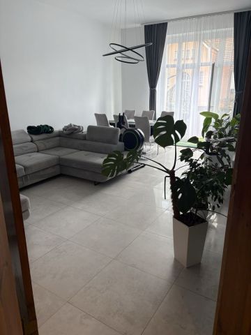 Mieszkanie 4-pokojowe Szprotawa. Zdjęcie 1