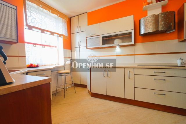 dom wolnostojący, 8 pokoi Bucze. Zdjęcie 12