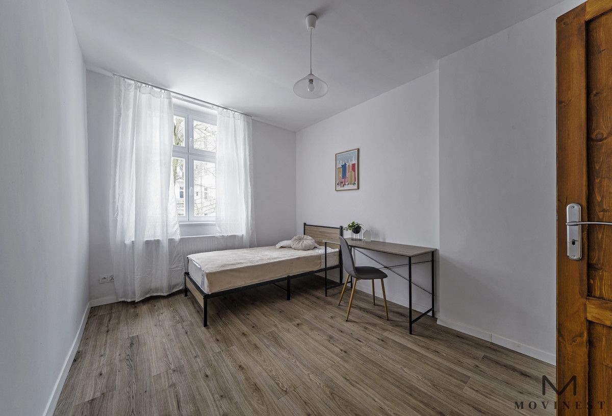 Mieszkanie 4-pokojowe Poznań Łazarz, pl. Stanisława Wyspiańskiego. Zdjęcie 5