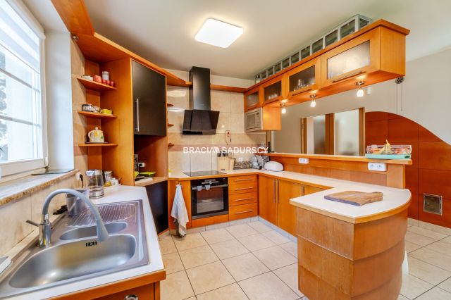 dom, 6 pokoi Kraków Bieżanów, ul. Kameliowa. Zdjęcie 17