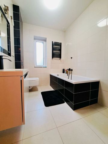 dom wolnostojący, 3 pokoje Stare Babice, ul. Ożarowska. Zdjęcie 6