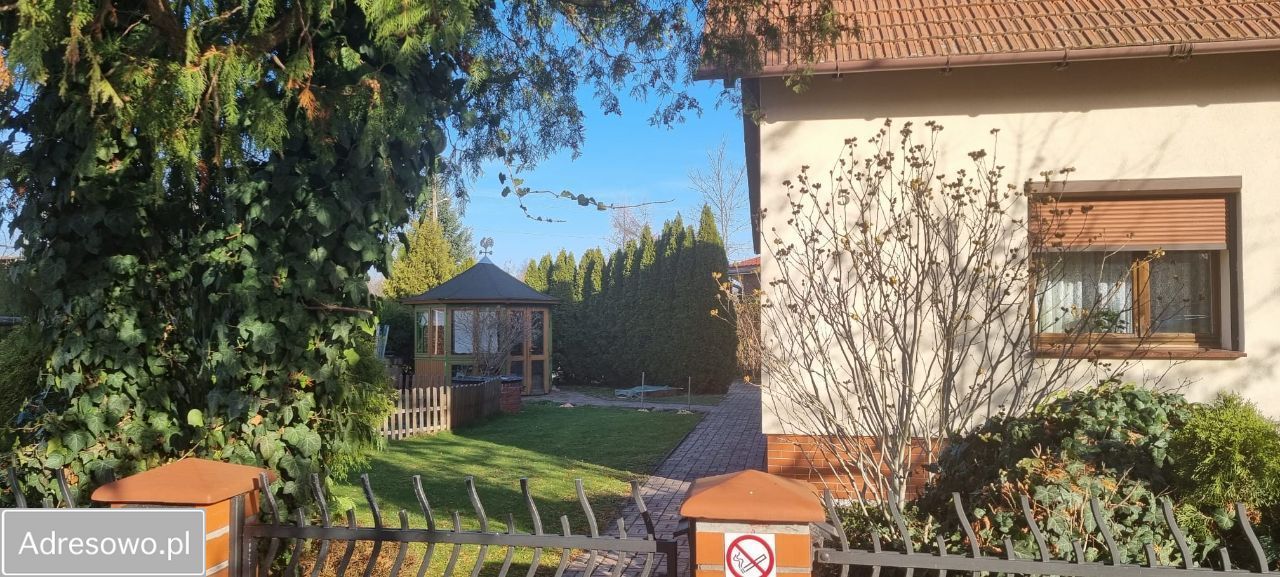 dom wolnostojący, 4 pokoje Kędzierzyn-Koźle Sławięcice, ul. Władysława Orkana. Zdjęcie 3