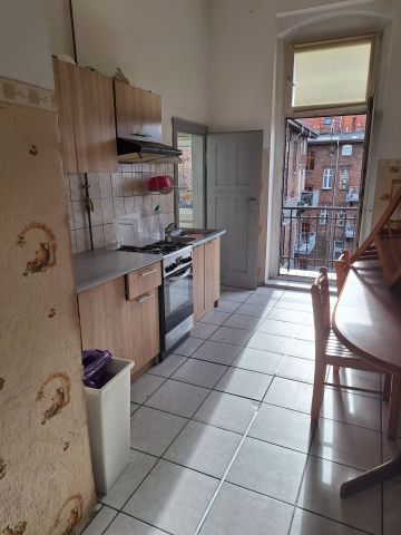 Mieszkanie 3-pokojowe Gliwice Śródmieście, ul. ks. Herberta Hlubka. Zdjęcie 9