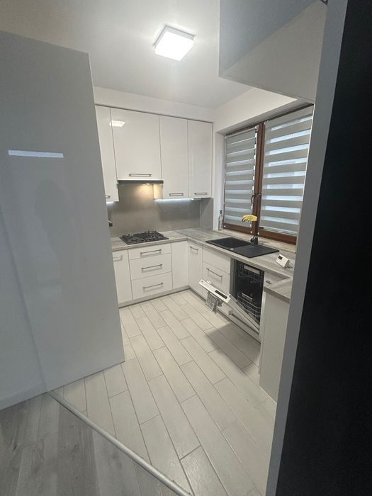 Mieszkanie 3-pokojowe Rączna. Zdjęcie 4