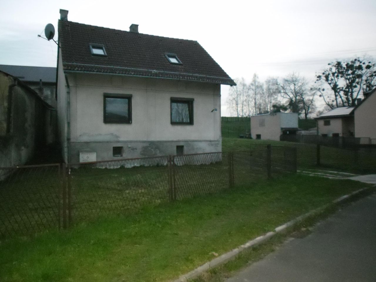 dom wolnostojący, 4 pokoje Owsiszcze, ul. Okrężna. Zdjęcie 1