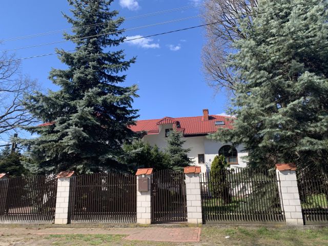 dom wolnostojący, 7 pokoi Zielonka Siwki, ul. Dolna. Zdjęcie 1