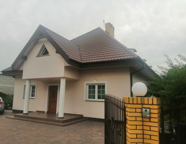 dom wolnostojący, 7 pokoi Paprotnia, ul. Koralowa. Zdjęcie 1
