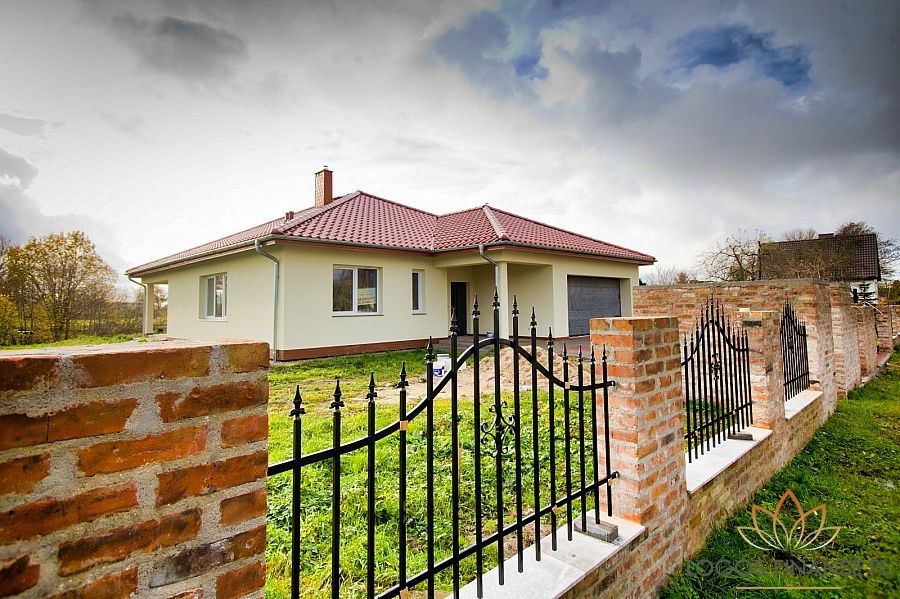 dom wolnostojący, 6 pokoi Domasławice, ul. Emilii Plater