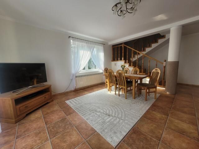 dom wolnostojący, 5 pokoi Korzeniste. Zdjęcie 9