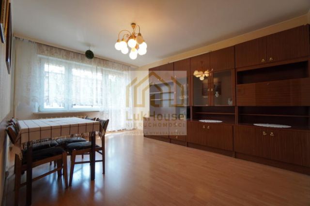 Mieszkanie 3-pokojowe Chorzów, ul. Brzozowa. Zdjęcie 1