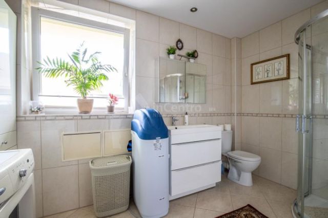 dom wolnostojący, 5 pokoi Brzeźnica, ul. Krakowska. Zdjęcie 13