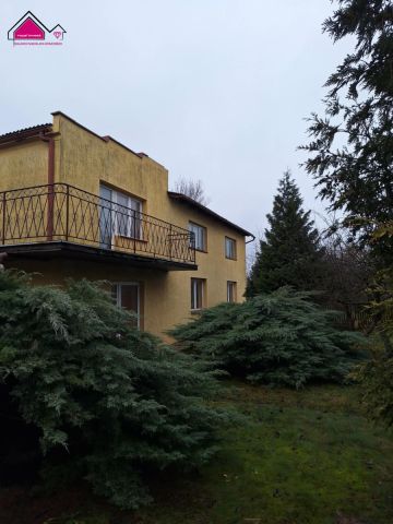 dom wolnostojący, 7 pokoi Berlinek. Zdjęcie 1