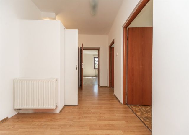 dom wolnostojący, 6 pokoi Bielsko-Biała, ul. Konstantego Damrota. Zdjęcie 15