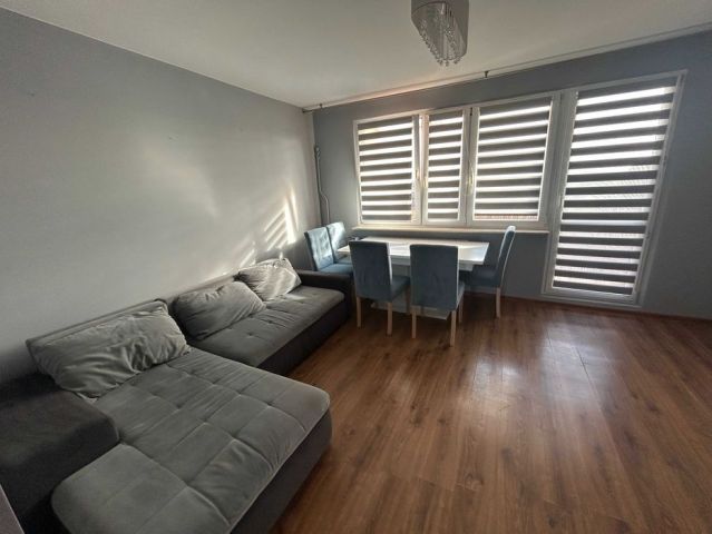 Mieszkanie 4-pokojowe Maków Mazowiecki. Zdjęcie 1