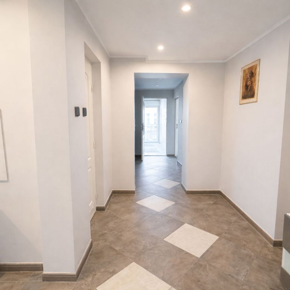 Mieszkanie 3-pokojowe Jelenia Góra. Zdjęcie 8