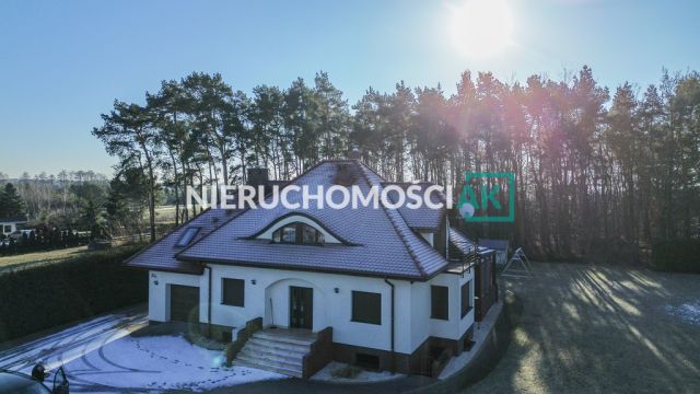 dom wolnostojący, 6 pokoi Ślesin. Zdjęcie 2