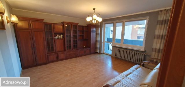 Mieszkanie 3-pokojowe Kędzierzyn-Koźle Pogorzelec, ul. gen. Władysława Sikorskiego. Zdjęcie 1