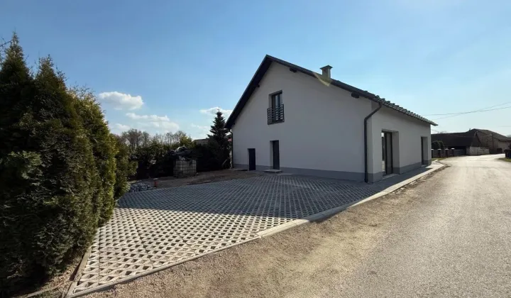 Mieszkanie 3-pokojowe Okleśna