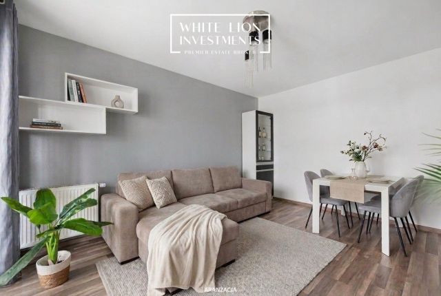 Mieszkanie 3-pokojowe Warszawa Ochota, ul. Bitwy Warszawskiej 1920 r.. Zdjęcie 2