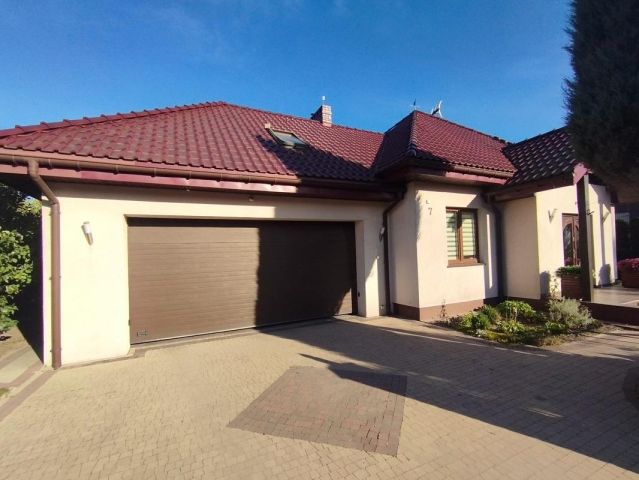 dom wolnostojący, 5 pokoi Kalisz Winiary. Zdjęcie 3