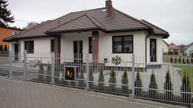 dom wolnostojący, 4 pokoje Toruń Kaszczorek. Zdjęcie 1
