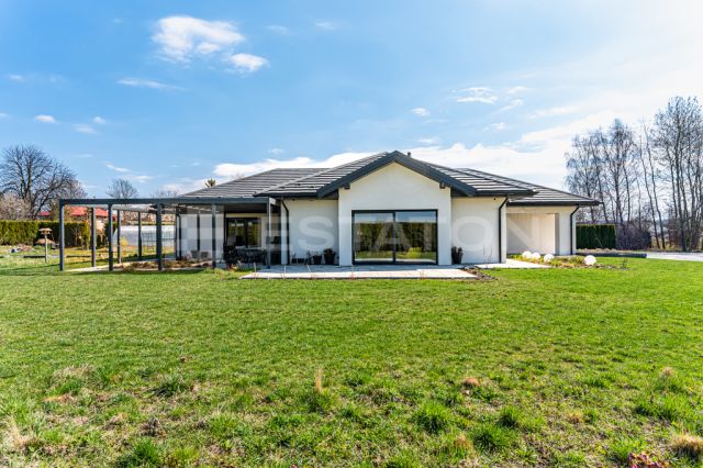 dom wolnostojący, 4 pokoje Trzciana. Zdjęcie 17