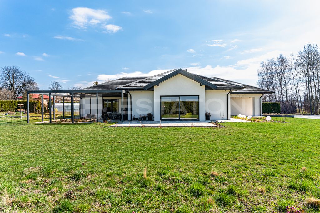 dom wolnostojący, 4 pokoje Trzciana. Zdjęcie 17