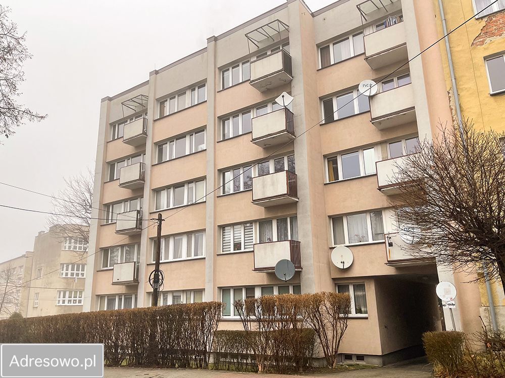 Mieszkanie 3-pokojowe Bielsko-Biała Śródmieście, ul. Stanisława Wyspiańskiego. Zdjęcie 1