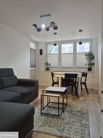 Mieszkanie 3-pokojowe Dąbrowa Górnicza Reden , ul. 1 Maja. Zdjęcie 1